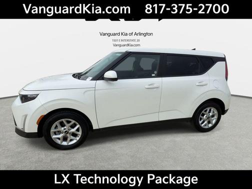 Snow White Pearl 2025 Kia Soul LX