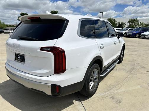 2023 Kia Telluride LX