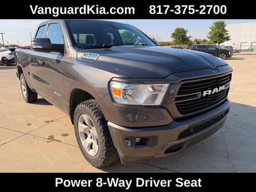 Granite Crystal Metallic Clearcoat 2019 RAM 1500 Big Horn