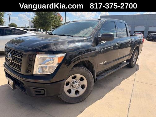 Magnetic Black Metallic 2019 Nissan Titan S