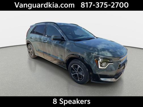 Cityscape Green 2026 Kia Niro SX