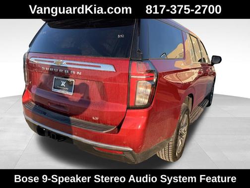 2023 Chevrolet Suburban LT