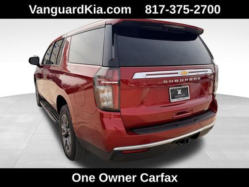 2023 Chevrolet Suburban LT