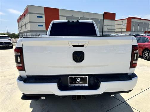2020 RAM 2500 Laramie Crew Cab 4X4 6'4' Box