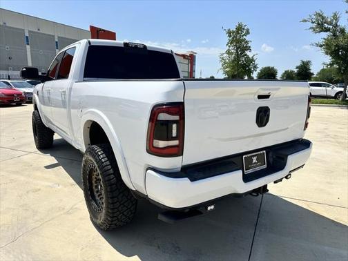 2020 RAM 2500 Laramie Crew Cab 4X4 6'4' Box