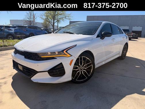 Glacial White Pearl 2024 Kia K5 GT