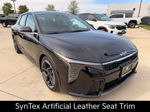 Aurora Black Pearl 2026 Kia K4 GT-Line