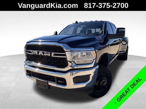 2024 RAM 3500 Tradesman Crew Cab 4x4 8' Box