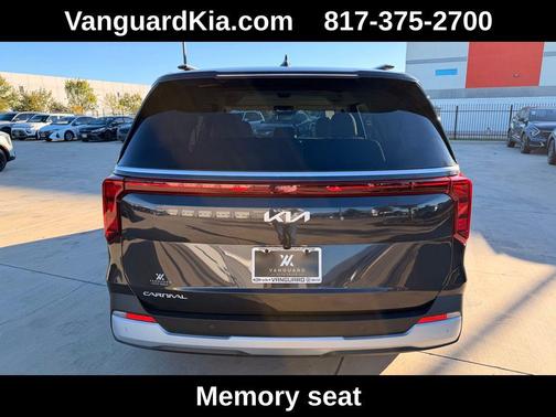 2026 Kia Carnival EX