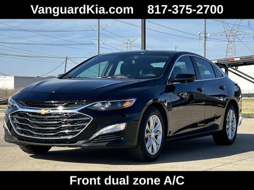 Mosaic Black Metallic 2025 Chevrolet Malibu FWD 1LT