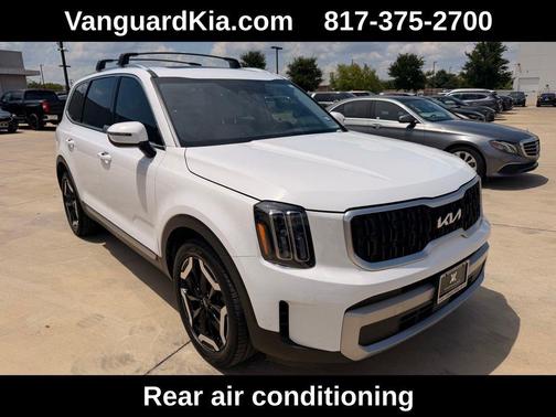 Glacial White Pearl 2023 Kia Telluride EX