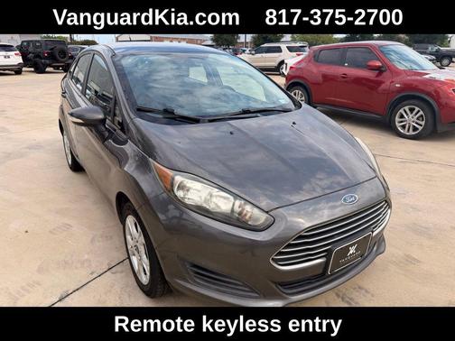 MAGNETIC 2016 Ford Fiesta SE