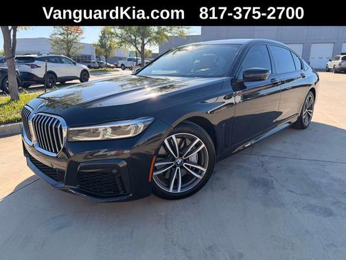 Carbon Black Metallic 2022 BMW 750 i xDrive