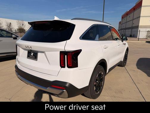 Glacial White Pearl 2026 Kia Sorento S