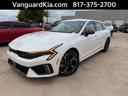 Snow White Pearl 2025 Kia K5 GT-Line