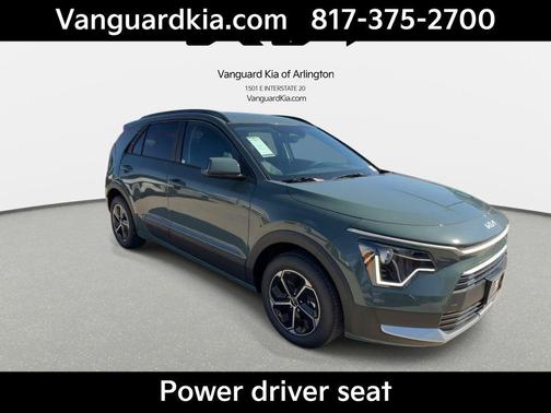 Cityscape Green 2026 Kia Niro EX