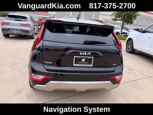 Aurora Black Pearl 2023 Kia Niro SX