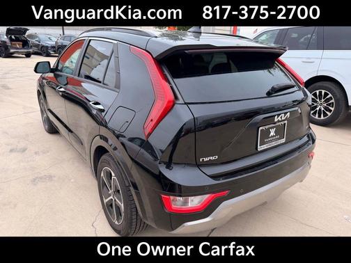 Aurora Black Pearl 2023 Kia Niro SX
