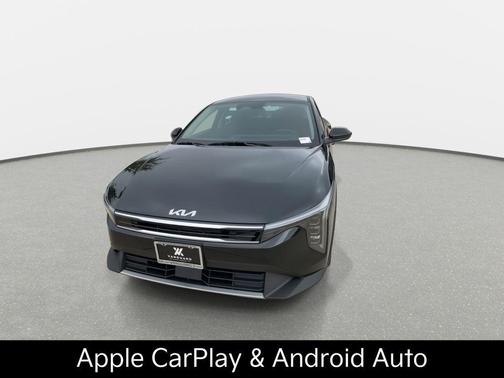 Aurora Black Pearl 2026 Kia K4 EX