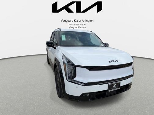 Glacial White Pearl 2026 Kia EV9 Land