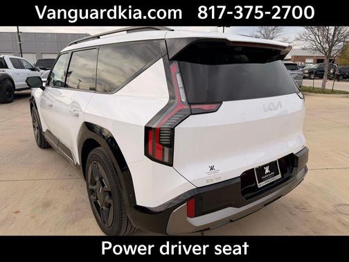 Glacial White Pearl 2026 Kia EV9 GT-Line