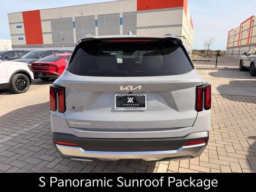 Wolf Gray 2026 Kia Sorento S