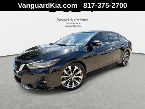 Super Black 2023 Nissan Maxima 3.5 Platinum