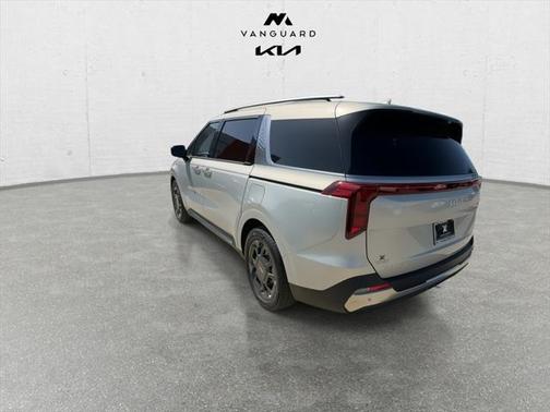 2025 Kia Carnival SX