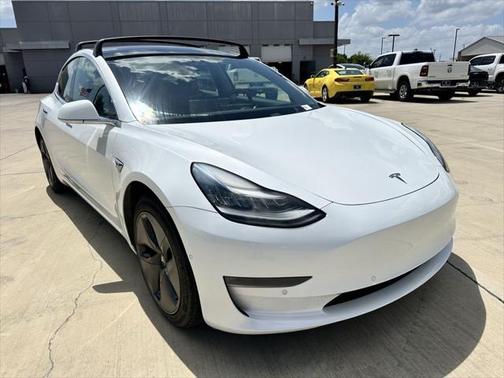 2019 Tesla Model 3 Mid Range