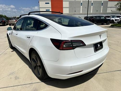 2019 Tesla Model 3 Mid Range