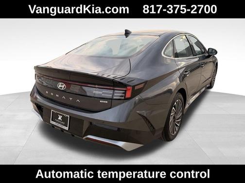 2024 Hyundai SONATA Hybrid SE