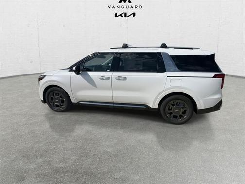 2025 Kia Carnival SX