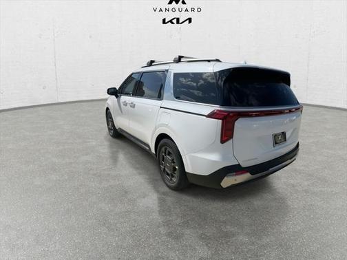 2025 Kia Carnival SX