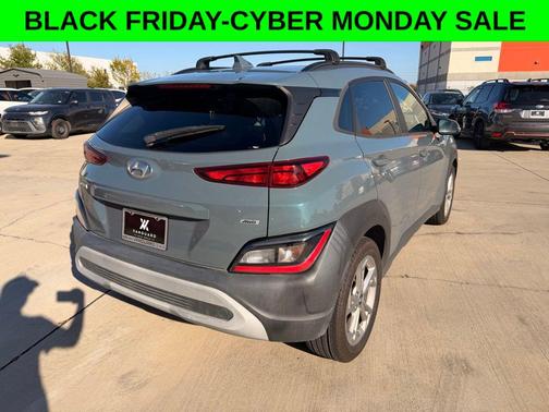 2022 Hyundai KONA SEL