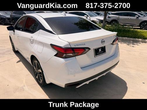 Aspen White Tricoat 2023 Nissan Versa 1.6 S