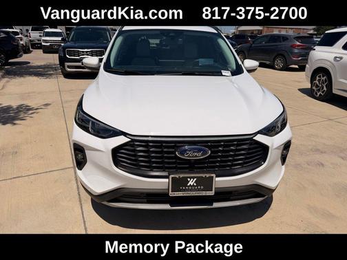 OXFORD WHITE 2023 Ford Escape PHEV SE