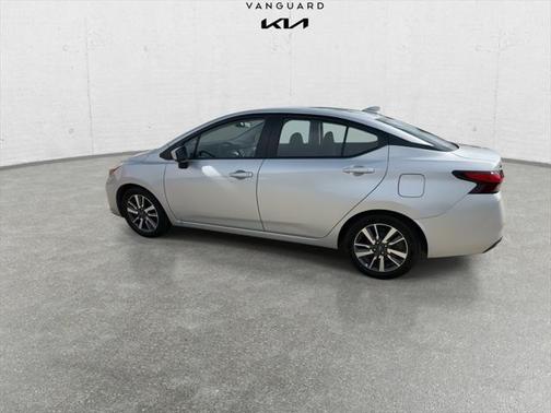 2023 Nissan Versa 1.6 SV