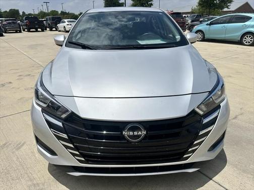 2023 Nissan Versa 1.6 SV