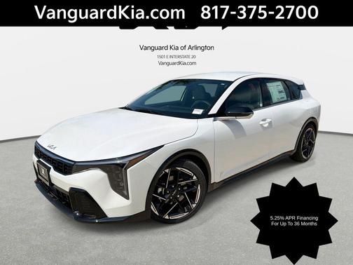 Snow White Pearl 2026 Kia K4 GT-Line