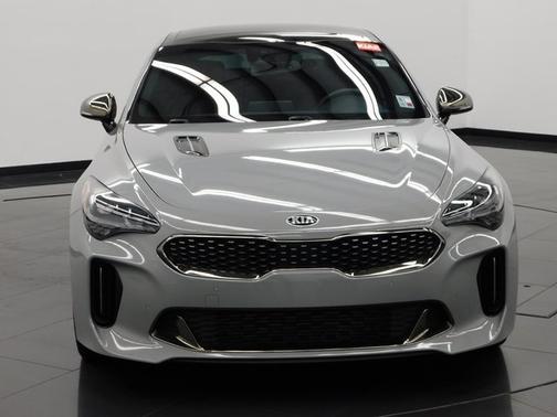 2021 Kia Stinger GT1
