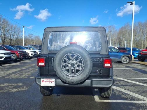 Black Clearcoat 2026 Jeep Wrangler Sport