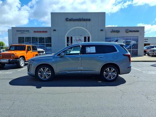 Silver Metallic 2024 Cadillac XT6 Premium Luxury FWD