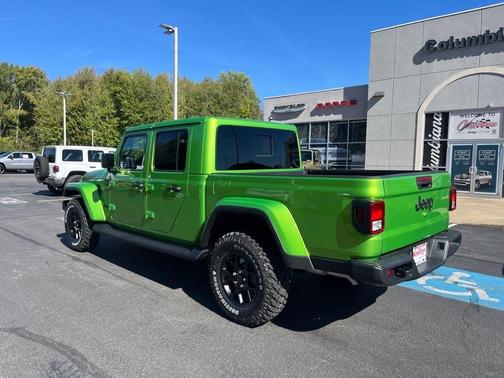 2025 Jeep Gladiator Sport