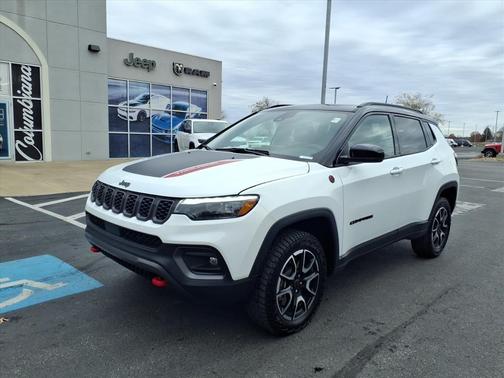 2025 Jeep Compass Trailhawk