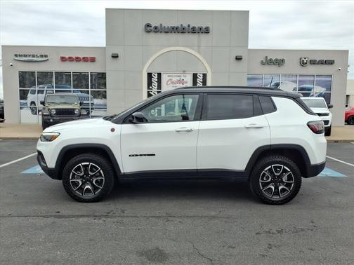 2025 Jeep Compass Trailhawk