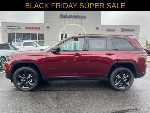 2025 Jeep Grand Cherokee Laredo