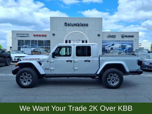 Silver Zynith Clearcoat 2024 Jeep Gladiator Mojave