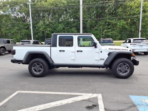 Bright White Clearcoat 2023 Jeep Gladiator Rubicon