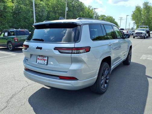Silver Zynith 2026 Jeep Grand Cherokee L Limited