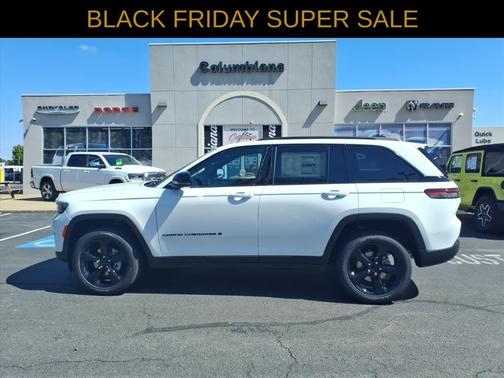 2025 Jeep Grand Cherokee Laredo